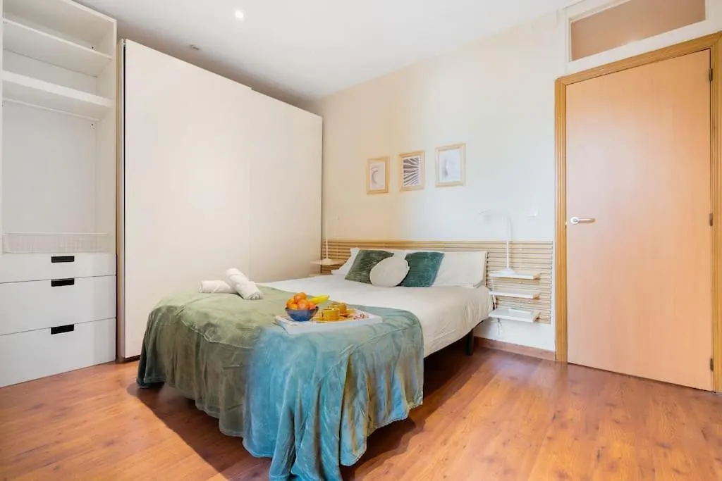 Lodging Apartments Entenca Barcelona