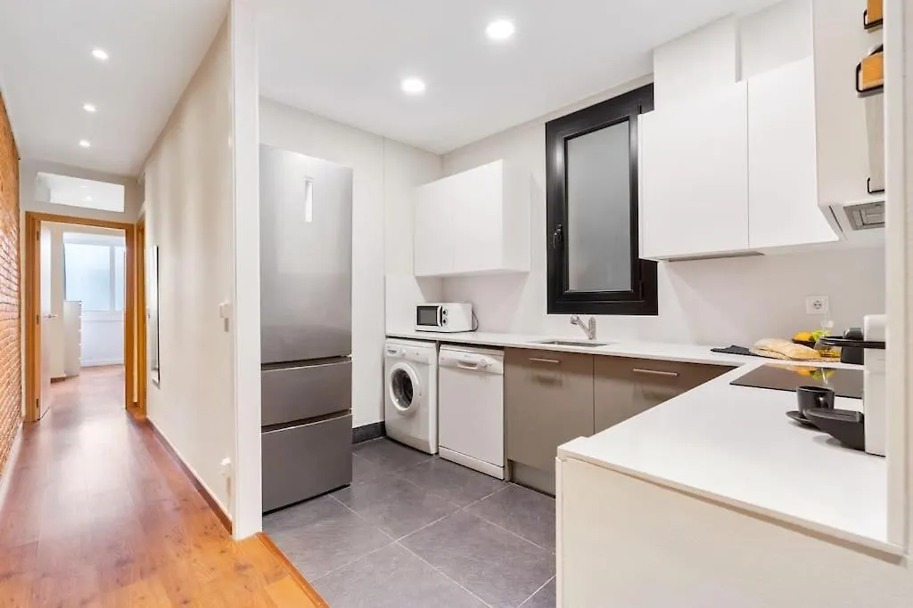 Lodging Apartments Entenca Barcelona Spain